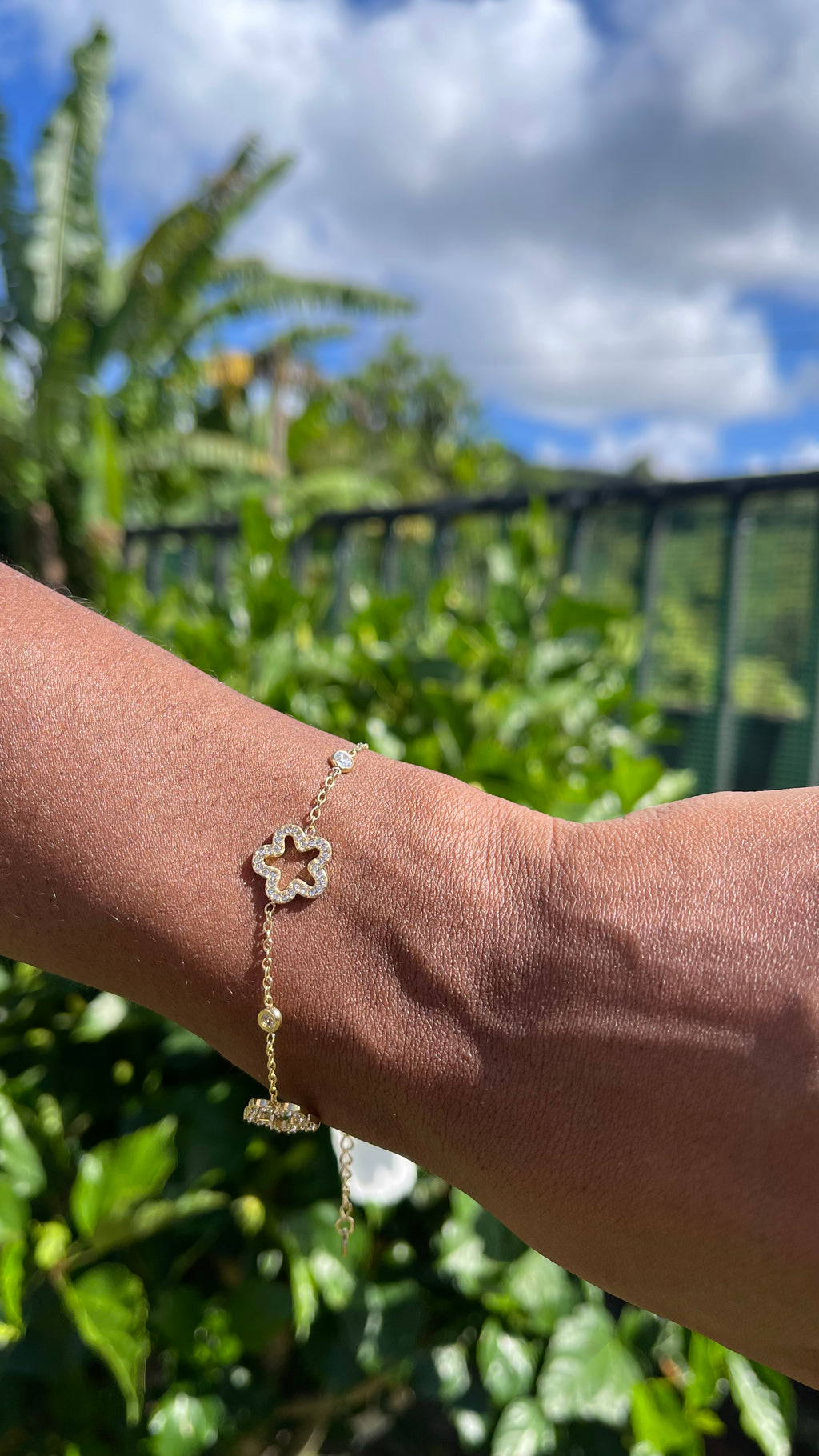 Bracelet Trèfle Strass Doré